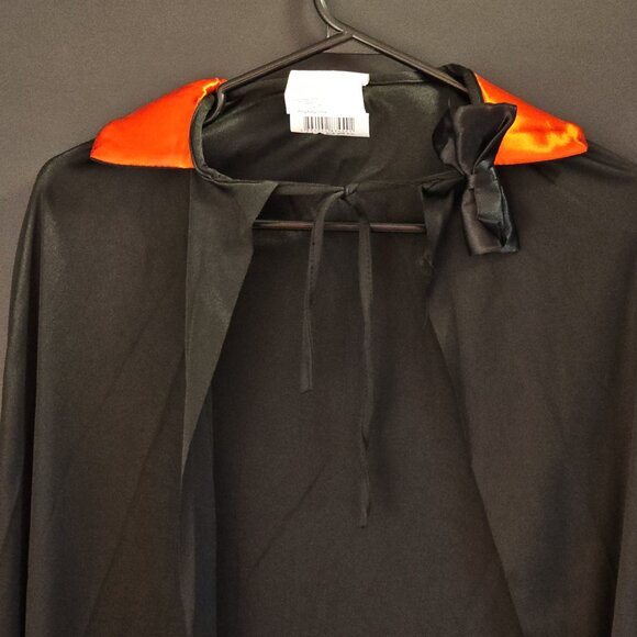 Bloodthirsty Vampire Boys Dress Up Costume , Kids  One Size, NWT - Picture 5 of 11